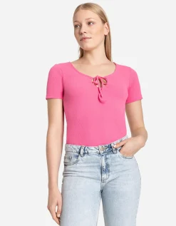 Page One T-shirt - Hals met cut-out - pink Fashion